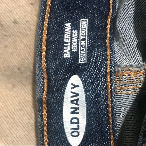 Old Navy Ballerina Built Tough Distressed Jeggings - Picture 6 of 7